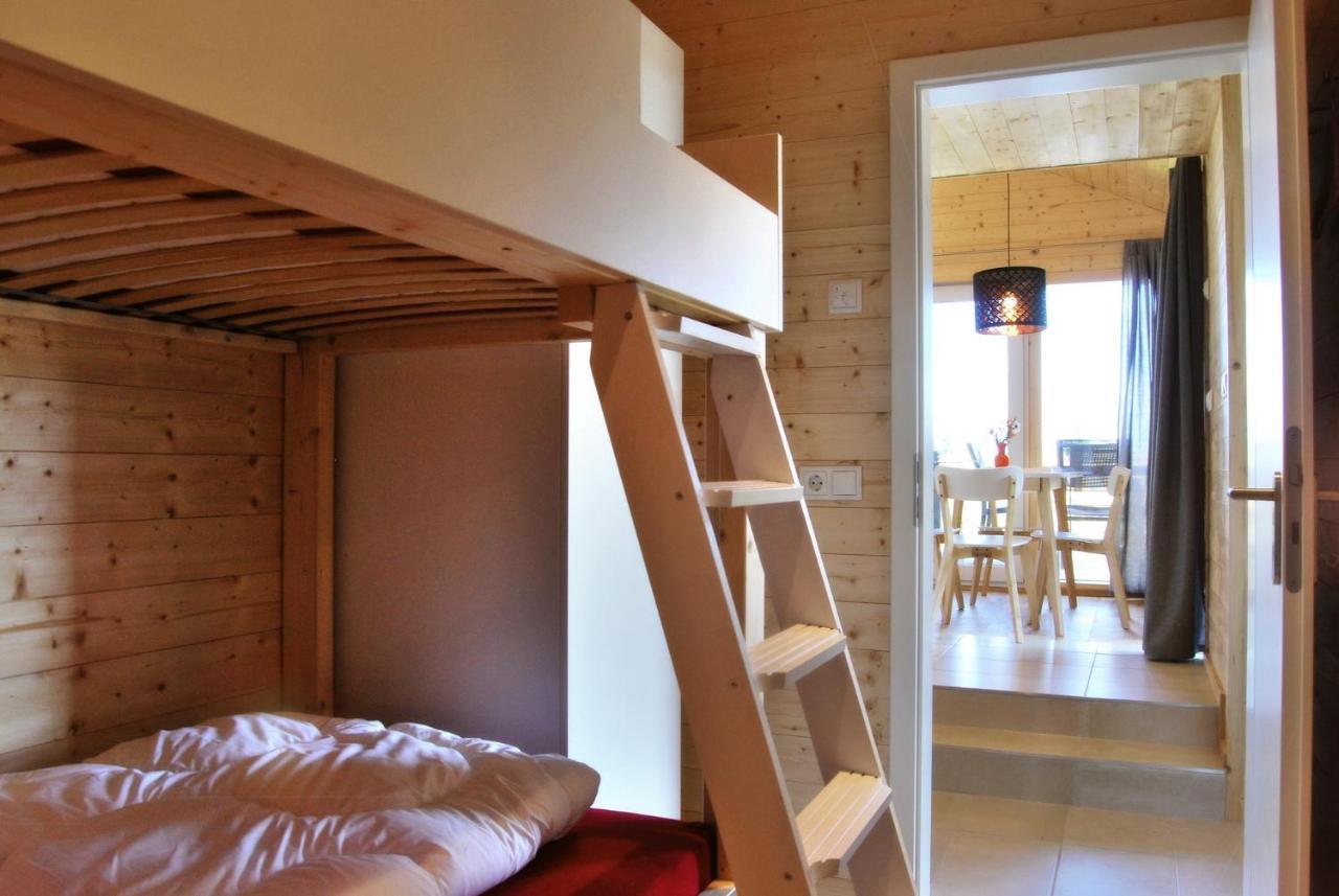 Schwarzes Holzferienhaus Mit Sauna -- Feldrain -- An Der Ostsee, Zierow Bei Wismar, 4-6 Personen エクステリア 写真
